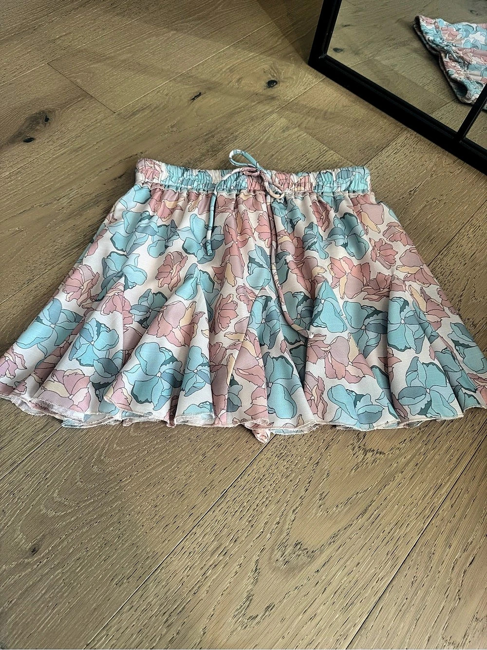 Pastel Floral Skort NWT- Medium